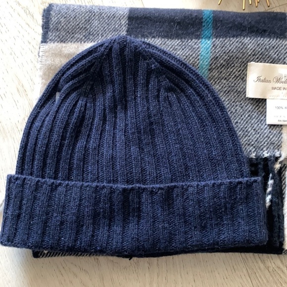 ITALIAN WOOLEN TREASURES Scarf 100% & beanie wool made in Italy navy plaid NWOT - Picture 3 of 6